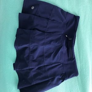 lululemon navy blue tennis skort size 2 EUC